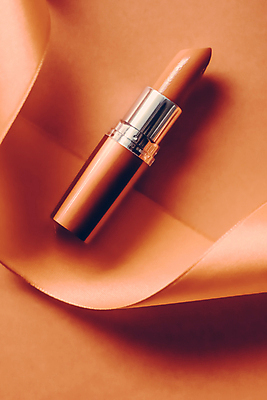 포토 JPG 해외이미지 리본 사람없음 뷰티 화장품 립스틱 오브젝트 살구색 해외202309 해외포토 컬러 파일형식