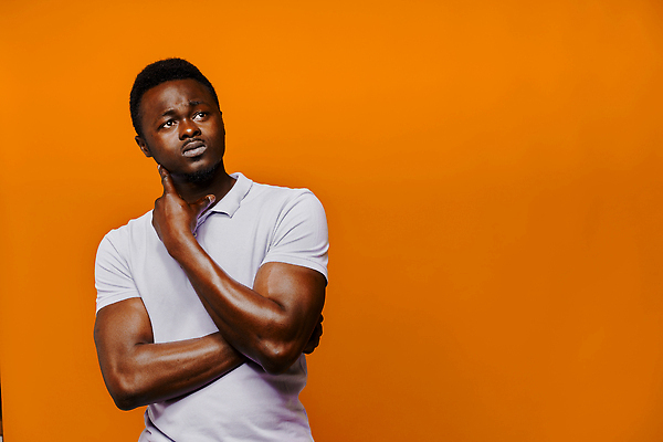 포토 JPG 해외이미지 라이프스타일 응시 남자 행복 셔츠 오렌지 비즈니스 통신 손가락 성공 휴식 수염 한명 미소 웃음 사무실 노란색 검은색 표현 우승 비즈니스맨 자신감 근육질 긍정 충격 온라인 고립 채팅 힙스터 강조 해외202309 해외포토 1 손 시선 패션 감정 컬러 컨셉 상의 과일 근육 표정 사람 생활 최고 직장인 몸매 파일형식