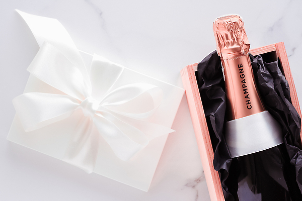 포토 JPG 해외이미지 리본 포장 선물 사람없음 고급 대리석 샴페인병 포장상자 해외202309 해외포토 컨셉 재료 술병 상자 샴페인 파일형식