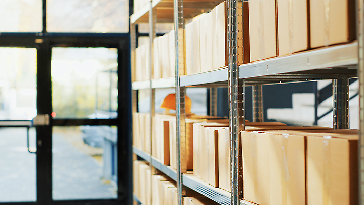 포토 JPG 해외이미지 노동자 실내 사람없음 상자 작업 물류창고 해외202309 해외포토 직업 내부 창고 파일형식