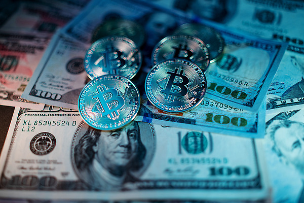 포토 JPG 해외이미지 물결 컨셉 돈 비즈니스 미래 사람없음 금융 경제 컴퓨터 달러 디지털 동전 웹 미국 성장 시장 재산 황금 암호 발굴 심볼 무역 투자 가스 토막 가상 해외202309 해외포토 산업 북아메리카 인터넷 전자제품 파일형식