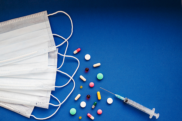 포토 JPG 해외이미지 과학 컨셉 건강 병원 가면 마스크 사람없음 파란색 알약 약 중국 흰색 열 호흡기관 바이러스 보호 질병 위험 약국 생물학 파란배경 감염 미생물 박테리아 돌봄 백신 전염병 항생제 코로나바이러스 해외202309 해외포토 교육 아시아 컬러 백그라운드 의학 모션 생물 장기_의학 파일형식