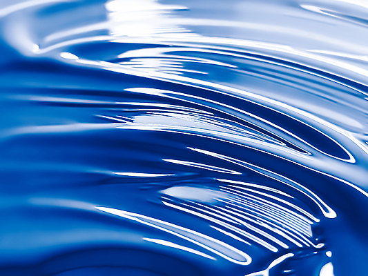 포토 JPG 해외이미지 백그라운드 사람없음 파란색 페인트 화장품 화려 액체 고급 크림 질감 바르기 광택 아크릴 해외202309 해외포토 컬러 컨셉 모션 재질 뷰티 파일형식