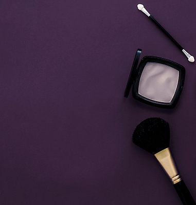 포토 JPG 해외이미지 사람없음 하이앵글 보라색 화장품 오브젝트 메이크업브러쉬 카피스페이스 해외202309 해외포토 뷰포인트 컬러 뷰티 공백 붓 파일형식