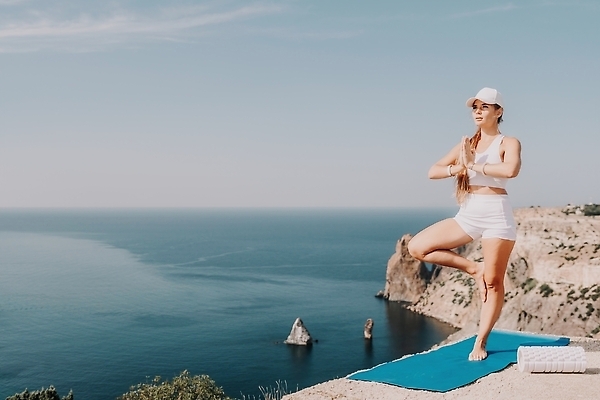 포토 JPG 해외이미지 라이프스타일 여자 행복 리본 스포츠 바다 운동화 신체 요가 근육 휴식 건강 관리 한명 사람 성인 야외 운동복 조깅 운동 뷰티 힘 장비 악단 날씬함 연습 테이프 위치 노력 에어로빅 반항 돌봄 필라테스 자극 해외202309 해외포토 1 웰빙 옷 감정 음악 신발 컨셉 모션 문구용품 생활 춤 몸매 파일형식