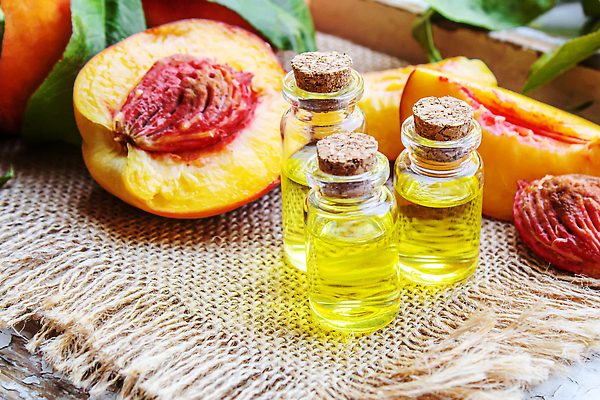 포토 JPG 해외이미지 단면 사람없음 뷰티 오일 병 천 복숭아 복숭아씨 앰플 해외202309 해외포토 식기 음식 과일 씨앗 화장품 직물 파일형식