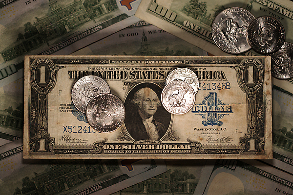 포토 JPG 해외이미지 1 종이 지폐 돈 사람없음 금융 경제 파란색 숫자 달러 동전 미국 저축 시장 재산 주식 충돌 투자 상업 이익 빚 수입 우울증 위기 해외202309 해외포토 문자 컬러 북아메리카 비즈니스 질병 파일형식