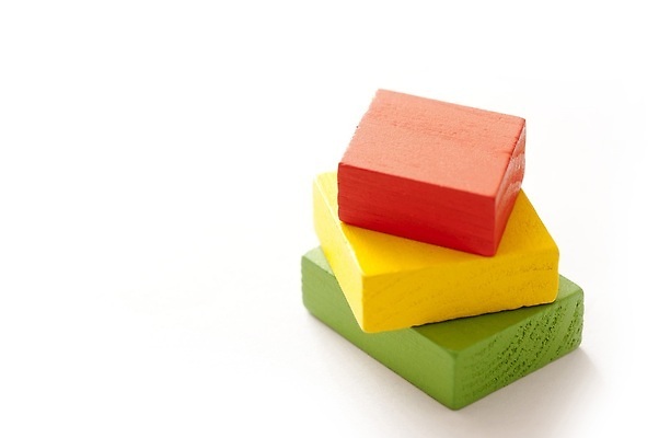 포토 JPG 해외이미지 교육 백그라운드 벽돌 사람없음 건물 목재 학습 장난감 쌓기 우주 블록 흰색 각도 해외202309 해외포토 나무 건축물 컬러 재료 모션 파일형식