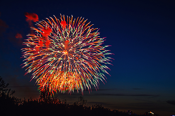 포토 JPG 해외이미지 백그라운드 밤하늘 폭죽 이벤트 사람없음 야외 빛 반짝임 축제 어둠 발광 해외202309 해외포토 모션 하늘 야간 파일형식