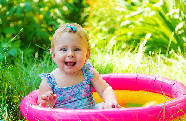 포토 JPG 해외이미지 백인 1 라이프스타일 배너 수영복 행복 얼굴 어린이 2 놀이 표면 실내 건강 한명 미소 사람 물 여름 파란색 학습 청춘 운동 뷰티 머리 수영 기쁨 젖음 표현 아기 걸음마 카피스페이스 해외202309 해외포토 자연요소 서양인 옷 계절 교육 감정 컬러 컨셉 모션 표정 내부 생활 신체부위 공백 수상스포츠 파일형식