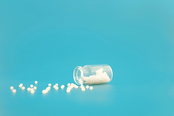 포토 JPG 해외이미지 과학 자연 세포 사람없음 알약 약 우주 흰색 선택 작음 허브 발효 튜브 테라피 내추럴 돌봄 치유 카피스페이스 해외202309 해외포토 식물 컬러 컨셉 의학 모션 뷰티 공백 크기 생태계 파일형식