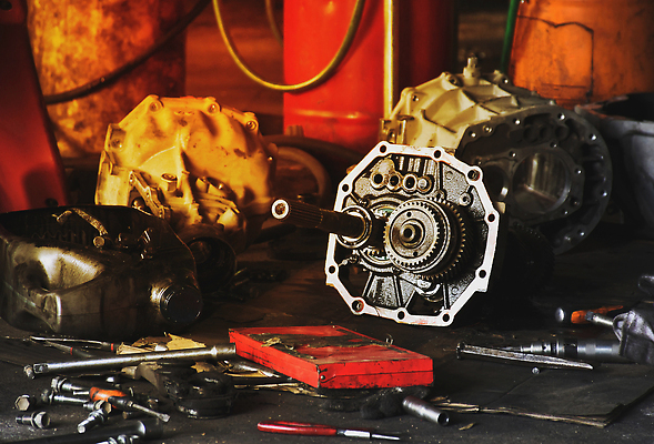 포토 JPG 해외이미지 직업 산업 교통시설 자동차 실내 사람없음 상점 금속 기계 손상 공구 업무 수리 서비스 전염 고정 문제 엔진 정비공 기어 점검 모터 유지 옛날 자동 조율 중고 차고 철강 해외202309 해외포토 육상교통 교통 컨셉 재질 내부 도구 작업 기술자 질병 시설 감염 파일형식