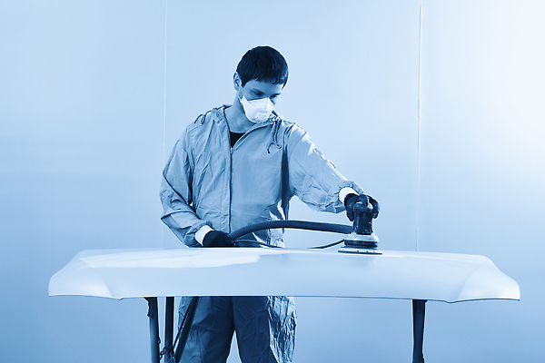 포토 JPG 해외이미지 손 산업 컬러 자동차 노동자 사람없음 파란색 빛 상점 금속 기계 페인트 손상 장비 덮개 공구 업무 실패 수리 빨래 충돌 서비스 먼지 광택 고정 문제 닦기 정비공 유지 범퍼 왁스 자동 차고 회복 해외202309 해외포토 직업 육상교통 컨셉 가사 모션 재질 신체부위 뚜껑 도구 작업 기술자 좌절 파일형식