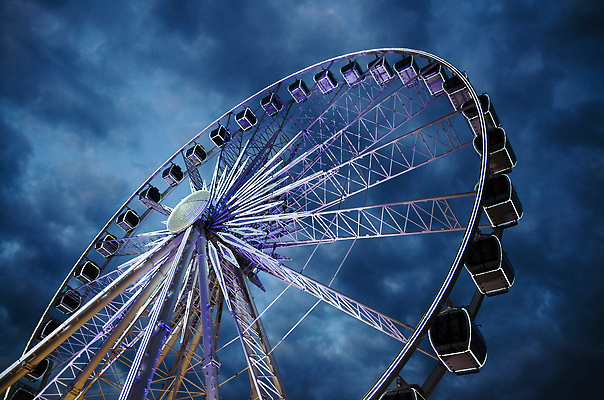 포토 JPG 해외이미지 공원 컬러 여행 백그라운드 건축양식 모션 상상 하늘 휴가 사람없음 야외 파란색 뷰티 축제 일몰 기쁨 수확 도시 바퀴 원형 승차 야간 저녁 큼 그림 복고 회전목마 공평 랜드마크 옛날 철강 효과 해외202309 해외포토 자연요소 도형 공공시설 건축 감정 농업 노을 놀이기구 크기 파일형식