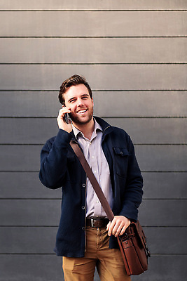 포토 JPG 해외이미지 백인 직업 1 라이프스타일 남자 비즈니스 사업가 통신 성공 모바일 대화 한명 미소 웃음 사람 20대 성인 세로 30대 스마트폰 업무 비즈니스맨 자신감 대표 전화기 스마트 경영자 긍정 부름 경영 프리랜서 카피스페이스 해외202309 해외포토 서양인 감정 컨셉 모션 표정 말하기 청년 생활 장년 핸드폰 스마트기기 공백 작업 직장인 리더 파일형식