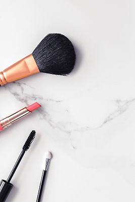 포토 JPG 해외이미지 백그라운드 사람없음 립스틱 고급 마스카라 대리석 메이크업브러쉬 해외202309 해외포토 컨셉 재료 화장품 붓 파일형식