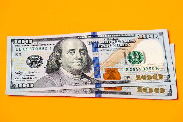 포토 JPG 해외이미지 1 종이 백그라운드 지폐 돈 비즈니스 성공 사람없음 초록색 금융 경제 달러 쪽지 미국 저축 시장 재산 구매 투자 결제 수익 계산서 대출 빚 대통령 수입 워싱턴 해외202309 해외포토 컬러 컨셉 북아메리카 쇼핑 파일형식