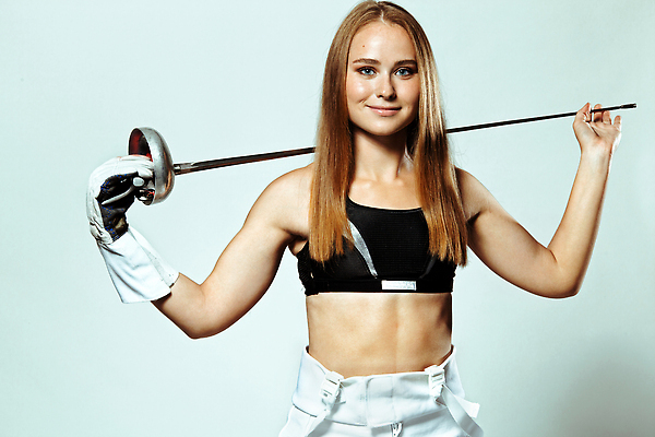 포토 JPG 해외이미지 여자 얼굴 스포츠 장갑 백그라운드 유니폼 건강 가면 미술 한명 운동 힘 경쟁 흰색 잡기 자신감 칼 보호 헬멧 결심 공격 은박지 집중 싸움 펜싱 때리기 토너먼트 해외202309 해외포토 1 잡화 옷 감정 컬러 컨셉 모션 문화예술 사람 신체부위 보호장비 파일형식