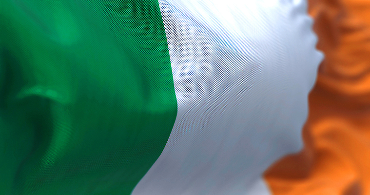 포토 JPG 해외이미지 디자인 배너 유럽 물결 여행 백그라운드 오렌지 날리기 바람 영국 사람없음 초록색 줄무늬 자유 흰색 깃발 직물 국기 불기 민주주의 천 심볼 사인 질감 웨이브 신분 아일랜드 더블린 애국심 독립 삼색 왕국 잔물결 전국 정부 정치 통일 해외202309 해외포토 자연요소 나라 컬러 컨셉 무늬 과일 모션 날씨 파일형식