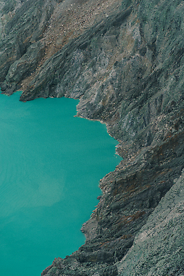 포토 JPG 해외이미지 공원 호수 섬 여행 자연 하늘 휴가 산 파노라마 사람없음 야외 초록색 물 파란색 강 뷰티 반사 환경 계곡 침묵 하이킹 숲 언덕 그림 장면 내추럴 랜드마크 생태학 웅장함 전국 터키석 해외202309 해외포토 자연요소 공공시설 교육 컬러 레저 촬영기법 소리 보석 생태계 파일형식