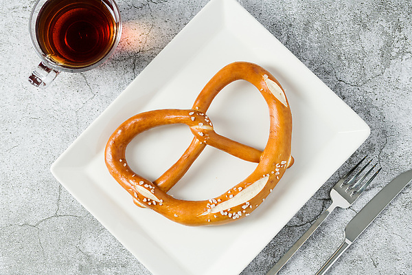 포토 JPG 해외이미지 전통 유럽 문화 음식 빵 백그라운드 독일 사람없음 갈색 크래커 빵집 흰색 신선 황금 맛 아침식사 굽기 매듭 소금 부드러움 옥토버페스트 절임 짠맛 페스츄리 핸드메이드 바이에른 브레첼 바이에른사람 해외202309 해외포토 나라 컬러 컨셉 디저트 쿠키 상점 식사 감각 구이 파일형식