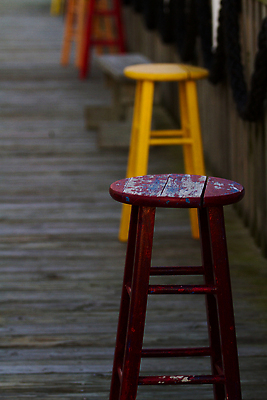 포토 JPG 해외이미지 섬 겨울 의자 휴가 실내 사람없음 내부 여행객 항구 미국 기둥 텍사스 비어있는 해외202309 해외포토 계절 건축 가구 북아메리카 교통시설 사람 파일형식
