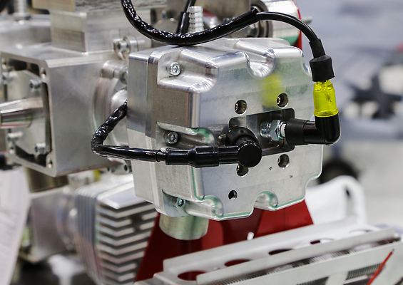 포토 JPG 해외이미지 모델 산업 회사 부분 비행기 기술 사람없음 우주 상점 힘 기계 전시 장비 과학기술 휘발유 철 전시회 항공 복고 군용 러시아 쇼 엔진 공학 모터 연소 실린더 옛날 철강 포럼 해외202309 해외포토 교육 유럽 비즈니스 항공교통 대중교통 군대 석유 토론 파일형식