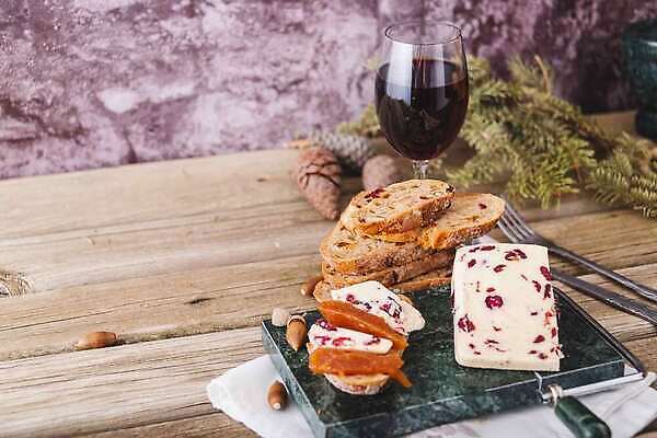 포토 JPG 해외이미지 전통 접시 음식 조각 백그라운드 과일 유리 탁자 포도 잉글랜드 치즈 건강 요리 사람없음 와인 식사 저녁식사 침묵 이탈리아 추위 견과류 흰색 달콤 맛 아침식사 먹기 크림 질감 대리석 무화과 내추럴 점심식사 식품점 채식주의자 크랜베리 핸드메이드 맛있는 해외202309 해외포토 식기 열매 유럽 컬러 가구 컨셉 재료 모션 재질 영국 유제품 주류 상점 소리 채식 파일형식