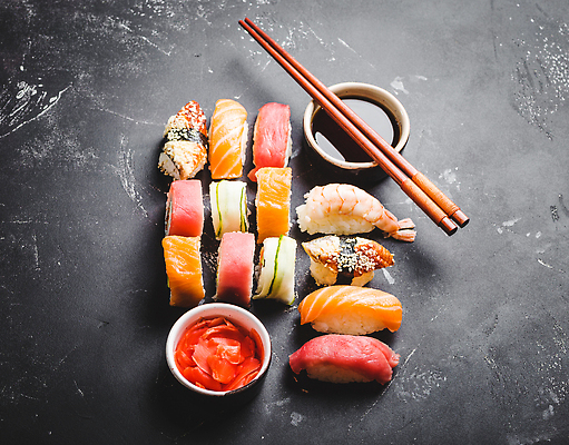 포토 JPG 해외이미지 젓가락 사람없음 초밥 간장 생강초절임 일본음식 해외202309 해외포토 음식 수저 양념 절임 파일형식