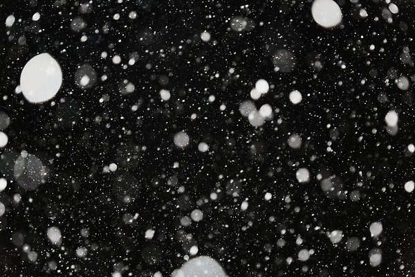 포토 JPG 해외이미지 디자인 별 컬러 백그라운드 크리스마스 겨울 패턴 벽지 하늘 추상 휴가 불꽃 새로움 미술 사람없음 장식 파란색 빛 반짝임 우주 검은색 축제 어둠 흰색 축하 원형 화려 고급 은색 야간 소프트포커스 연도 보케 먼지 마법 광 블러 엘리먼트 폭설 카피스페이스 효과 해외202309 해외포토 자연요소 도형 계절 기념일 컨셉 무늬 모션 불 문화예술 눈_날씨 촬영기법 공백 자연재해 파일형식