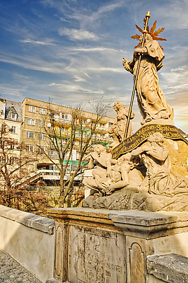 포토 JPG 해외이미지 외관 여행 건축양식 풍경 사람없음 야외 건물 관광지 도시풍경 조각상 여행객 도시 역사 장면 광택 타운 동유럽 폴란드 랜드마크 옛날 해외202309 해외포토 건축물 건축 유럽 사람 조형물 파일형식