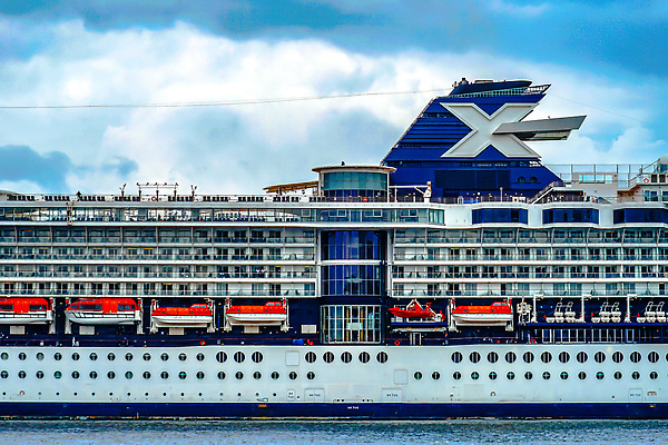 포토 JPG 해외이미지 해외 파도 여행 사람없음 야외 건물 장식 항구 일본 만 보트 수면 크루즈 함선 강렬 해외202309 해외포토 건축물 아시아 바다 배_교통 교통시설 물 파일형식