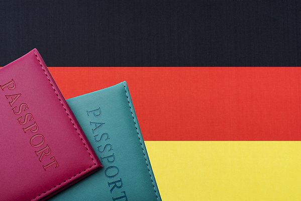 포토 JPG 해외이미지 교육 여행 백그라운드 컨셉 비즈니스 학교 성공 독일 사람없음 평화 자유 덮개 깃발 시간 심볼 여권 종료 비자 전국 정치 해외202309 해외포토 유럽 뚜껑 파일형식