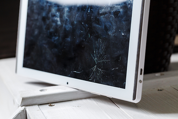 포토 JPG 해외이미지 손 디자인 백그라운드 컨셉 패턴 인터넷 비즈니스 통신 유리 모바일 추상 프레임 한명 사람 사람없음 컴퓨터 알약 디지털 스크린 검은색 외침 공백 손상 장비 터치 흰색 공구 균열 수리 떨어짐 휴대용 충돌 사건 스마트 질감 고립 깨짐 터치스크린 카피스페이스 셀룰러 해외202309 해외포토 1 컬러 무늬 모션 재질 신체부위 전자제품 약 소리 도구 오브젝트 파일형식