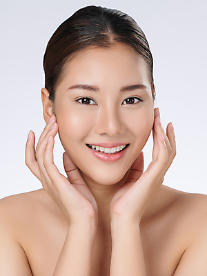 포토 JPG 해외이미지 모델 응시 여자 얼굴 한명 동양인 손짓 상반신 성인 앞모습 뷰티 우아함 피부 순수 성인여자한명만 해외202309 해외포토 1 시선 뷰포인트 컨셉 모션 사람 인종 신체부위 여자한명만 성인여자만 파일형식