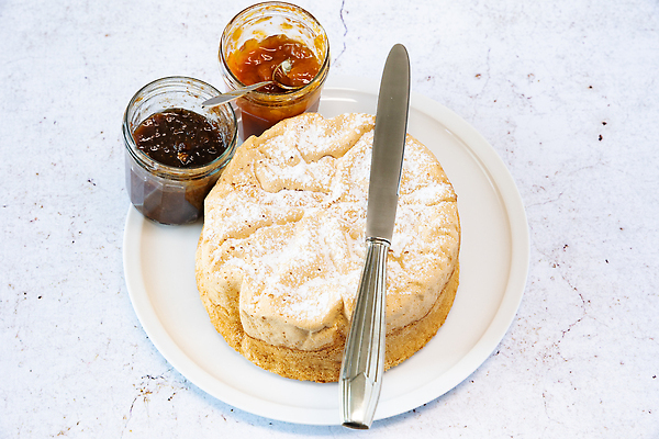 포토 JPG 해외이미지 접시 음식 백그라운드 재료 탁자 디저트 건강 요리 사람없음 빛 케이크 계란 빵집 흰색 항아리 개화 달콤 맛 아침식사 냄비 잼 설탕 굽기 양배추 무화과 살구 페스츄리 핸드메이드 맛있는 스펀지케이크 해외202309 해외포토 식기 꽃 빵 컬러 가구 컨셉 채소 과일 상점 알 식사 도자기 소스_음식 솥 구이 파일형식