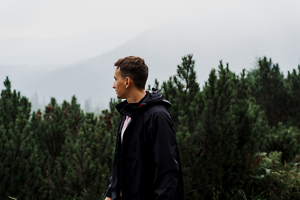 포토 JPG 해외이미지 나무 유럽 도로 호수 여행 백그라운드 밭 자국 자연 하늘 산 파노라마 한명 야외 목재 초록색 파란색 강 뷰티 환경 계곡 맑음 봄 하이킹 시골 언덕 장면 지역 침엽수 절정 해외202309 해외포토 식물 1 계절 나라 길 컬러 농업 재료 교통시설 레저 날씨 촬영기법 사람 생태계 파일형식