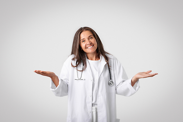 포토 JPG 해외이미지 백인 직업 여자 유럽 얼굴 백그라운드 컨셉 유니폼 생각 청진기 아이디어 건강 병원 한명 미소 사람 성인 뷰티 약 건강관리 회색 간호사 의사 표현 퍼즐 선택 질문 불안 호기심 의심 관심 돌봄 해외202309 해외포토 서양인 1 옷 감정 나라 컬러 의학 의료기기 모션 표정 관리 신체부위 의료진 파일형식