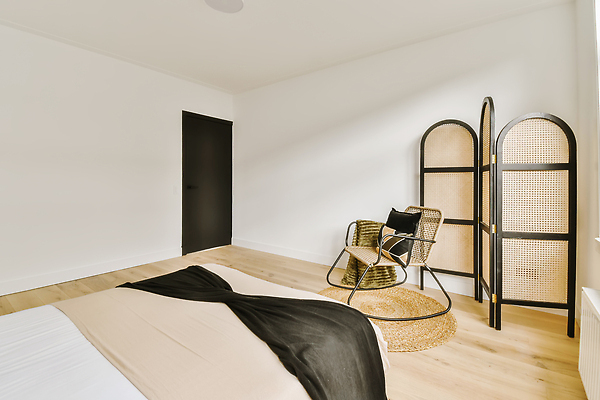 포토 JPG 해외이미지 쿠션 의자 사람없음 인테리어 문 카펫 공간 방 침대 담요 파티션 해외202309 해외포토 디자인 가구 파일형식