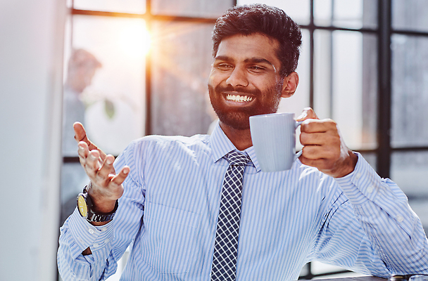 포토 JPG 해외이미지 백인 직업 라이프스타일 응시 남자 행복 안경 커피 음료 인터넷 비즈니스 사업가 창문 성공 노동자 수염 아이디어 실내 창조 사람 앉기 성인 두명 컵 금융 노트북 스마트폰 컴퓨터 사무실 공책 타이핑 비즈니스맨 서핑 집중 책상 동료 경영자 프리랜서 해외202309 해외포토 서양인 식기 시선 잡화 감정 가구 컨셉 관계 모션 문구용품 내부 생활 경제 전자제품 핸드폰 스마트기기 수상스포츠 직장인 리더 파일형식