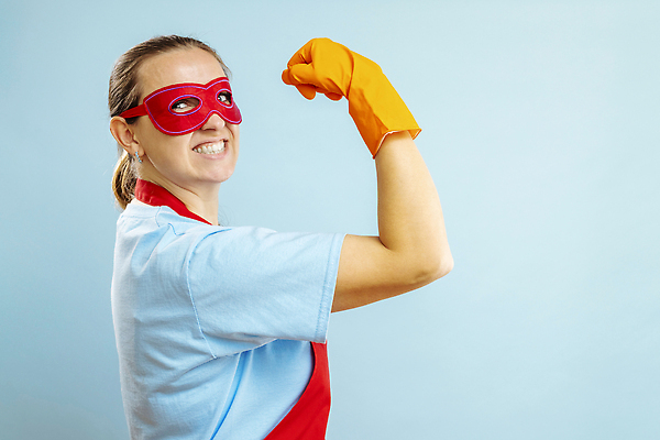 포토 JPG 해외이미지 직업 여자 행복 장갑 백그라운드 컨셉 가사 손가락 가정 성공 근육 고글 주택 가면 한명 사람 성인 빨간색 파란색 앞치마 힘 아내 업무 자신감 결심 망토 청소 서비스 주부 보여주기 영웅 가정부 슈퍼히어로 이두근 힘찬 해외202309 해외포토 1 손 잡화 감정 컬러 모션 건물 작업 파일형식