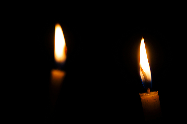 포토 JPG 해외이미지 종교 백그라운드 크리스마스 촛불 불 사랑 사람없음 장식 빛 노란색 평화 검은색 어둠 침묵 흰색 축하 야간 연소 왁스 해외202309 해외포토 자연요소 기념일 감정 컬러 컨셉 초 소리 파일형식