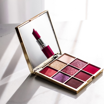 포토 JPG 해외이미지 백그라운드 사람없음 세트 뷰티 거울 립스틱 화려 대리석 아이섀도 해외202309 해외포토 컨셉 재료 화장품 파일형식