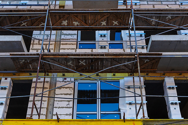 포토 JPG 해외이미지 외관 산업 벽 백그라운드 비즈니스 건축양식 창문 표면 새로움 주택 프레임 한명 안전 건물 금속 장비 건설현장 에너지 도시 업무 뜨거움 어플리케이션 보호 땅 시멘트 단상 발판 개발 설치 철강 콘크리트 효율 해외202309 해외포토 1 건축물 건축 컨셉 재질 건설업 사람 작업 파일형식