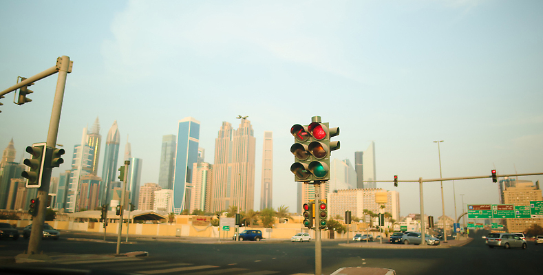 포토 JPG 해외이미지 영어 아시아 도로 여행 백그라운드 밭 비즈니스 건축양식 교통시설 자동차 하늘 미래 천사 거리 안테나 손바닥 풍경 사람없음 건물 빨간색 숫자 3D 축제 도전 도시 네트워크 고속도로 중앙 사인 속도 모스크 바쁨 동쪽 아랍에미리트 항공촬영 두바이 아랍어 해외202309 해외포토 문자 건축물 손 건축 나라 길 육상교통 뷰포인트 컬러 교통 컨셉 농업 중동 통신 이슬람교 방향 디지털합성 시설 파일형식