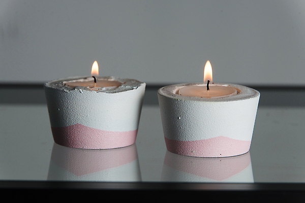 포토 JPG 해외이미지 라이프스타일 웰빙 디자인 분홍색 백그라운드 촛불 불 불꽃 휴식 주택 실내 통 건강 사랑 이끼 사람없음 내부 장식 빛 뷰티 검은색 흰색 고급 냄비 시멘트 연소 고립 바디케어 콘크리트 스타일 해외202309 해외포토 자연요소 감정 컬러 컨셉 초 건물 생활 솥 파일형식