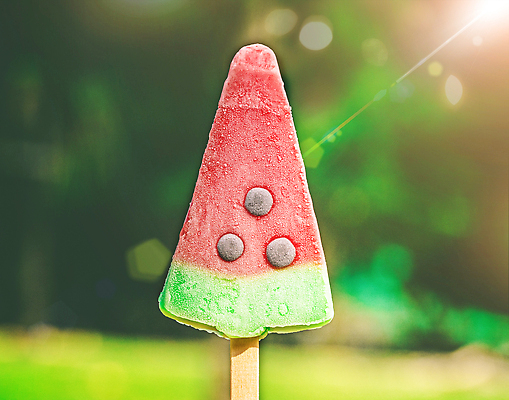 포토 JPG 해외이미지 음식 백그라운드 돈 과일 딸기 아이스크림 디저트 사람없음 빨간색 컬러풀 냉동 얼음 주스 추위 대접 신선 막대기 달콤 맛 시원함 먹기 크림 상쾌 팝 맛있는 해외202309 해외포토 자연요소 감정 음료 컬러 컨셉 모션 재산 파일형식