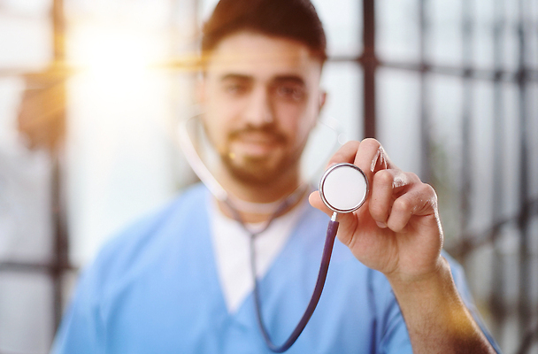 포토 JPG 해외이미지 직업 남자 행복 백그라운드 컨셉 유니폼 청진기 추상 미래 건강 병원 사람 두명 그래픽 파란색 약 건강관리 시험 의사 정보 코트 흰색 기구 공구 잡기 업무 네트워크 실험실 생명공학 연결 직원 측정 원자 보여주기 보험 계기판 돌봄 심장병 인터페이스 카피스페이스 해외202309 해외포토 옷 교육 감정 컬러 무늬 의학 의료기기 모션 실험 관리 공백 외투 의료진 도구 작업 질병 파일형식