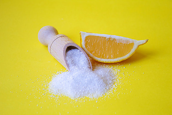 포토 JPG 해외이미지 음식 조각 과학 백그라운드 과일 재료 귤 요리 사람없음 목재 컬러풀 노란색 숟가락 주스 화장품 흰색 신선 사발 닫기 맛 크리스탈 가루 자르기 먹기 레몬 유기농 라임 숙성 신맛 화학물질 해외202309 해외포토 나무 웰빙 음료 컬러 컨셉 모션 수저 뷰티 사기그릇 화학 광석 파일형식