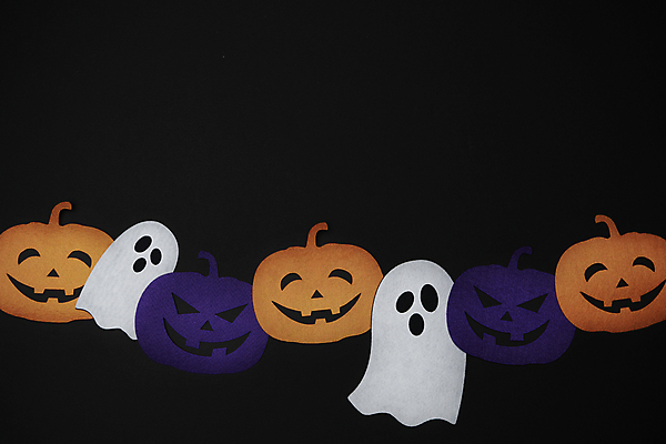 포토 JPG 스튜디오촬영 호박 사람없음 검은색 할로윈 가을 유령 오브젝트 가랜드 잭오랜턴 카피스페이스 국내포토 계절 컬러 채소 실내 공백 파티용품 파일형식